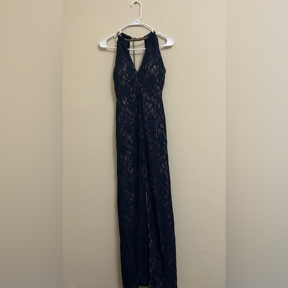 Sparkling blue prom dress. Size: 3/4
